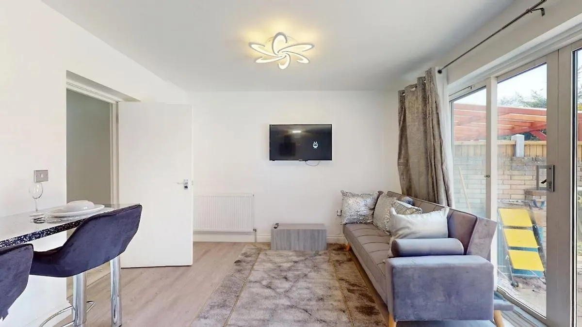 Σπίτι διακοπών Onsitestays - Spacious 3Br Home Parking Ντάγκεναμ Ηνωμένο Βασίλειο
