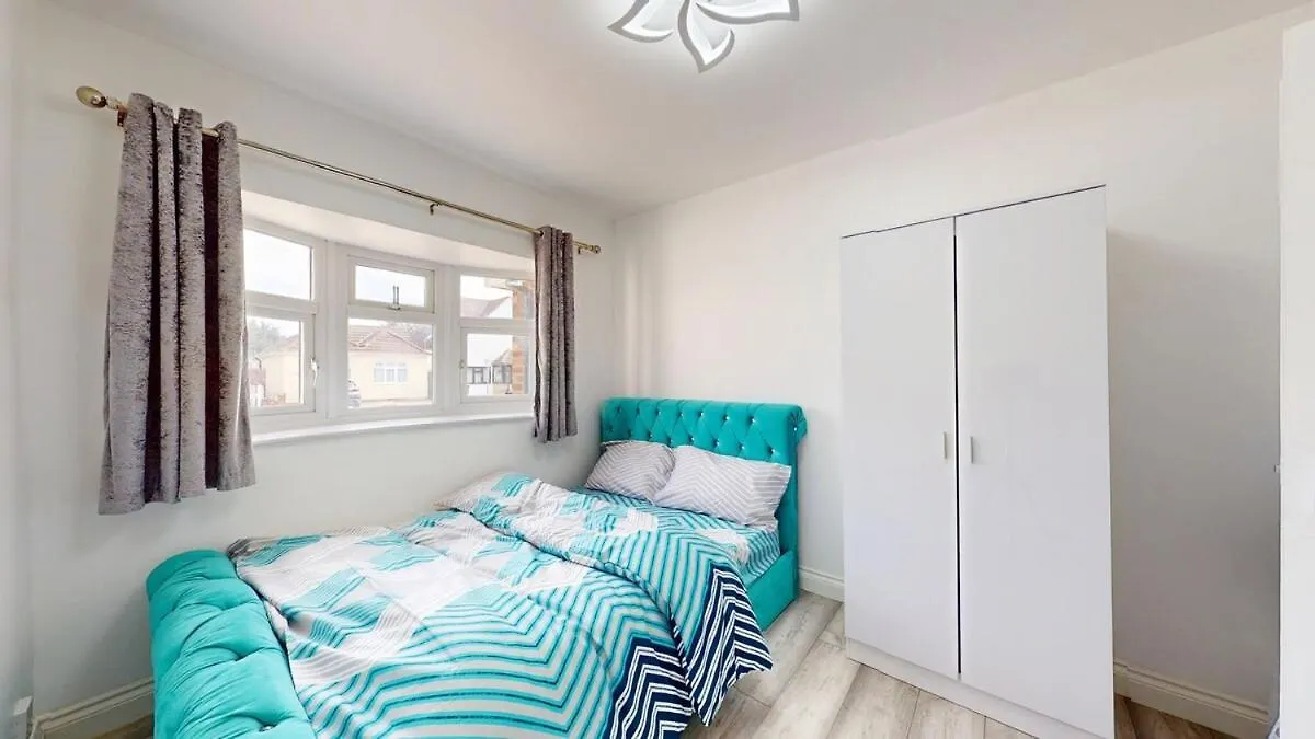 Σπίτι διακοπών Onsitestays - Spacious 3Br Home Parking Ντάγκεναμ